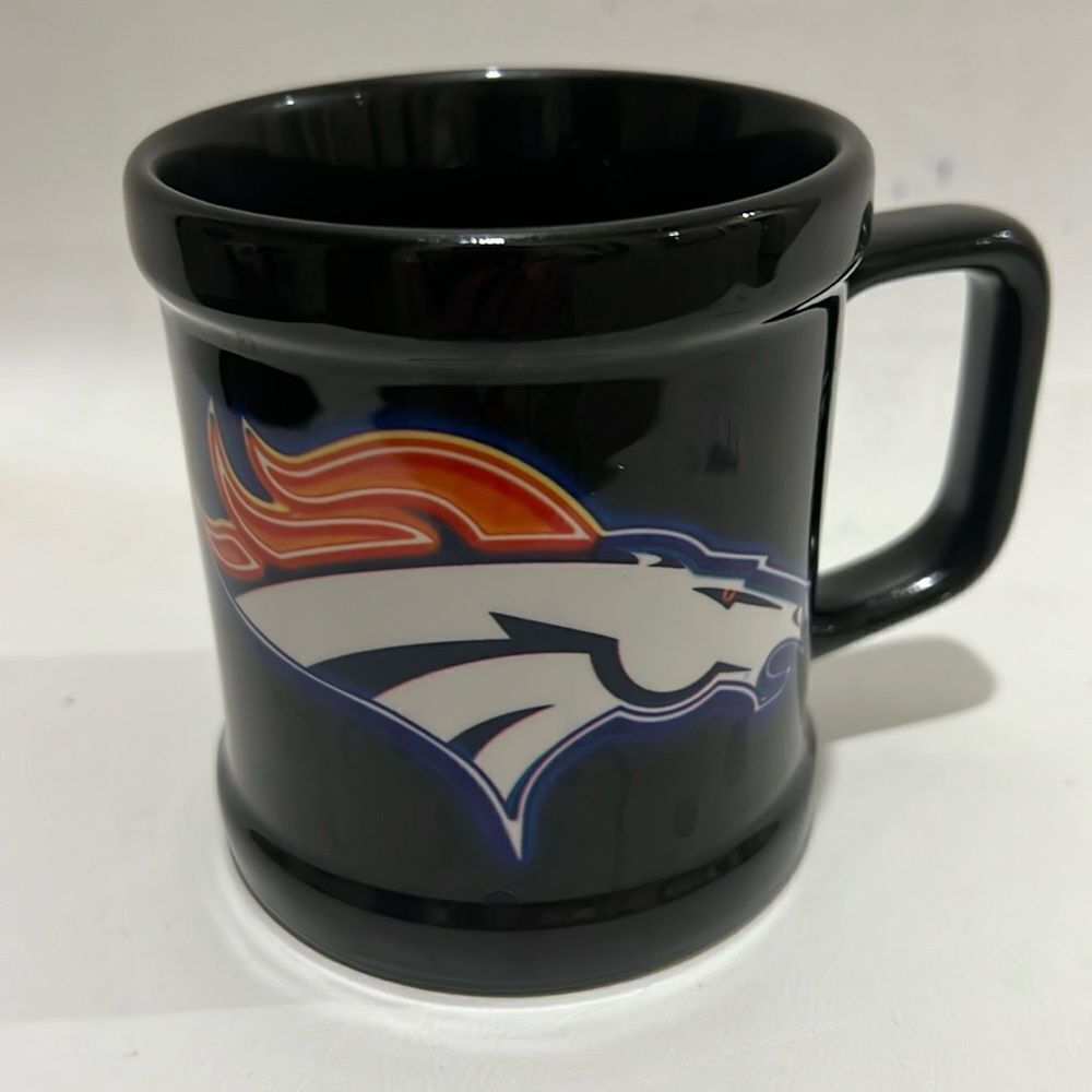 Denver Broncos Black Coffee Mug 8 Oz  3 3/4 Tall 3 1/3 Round Blue Orange White